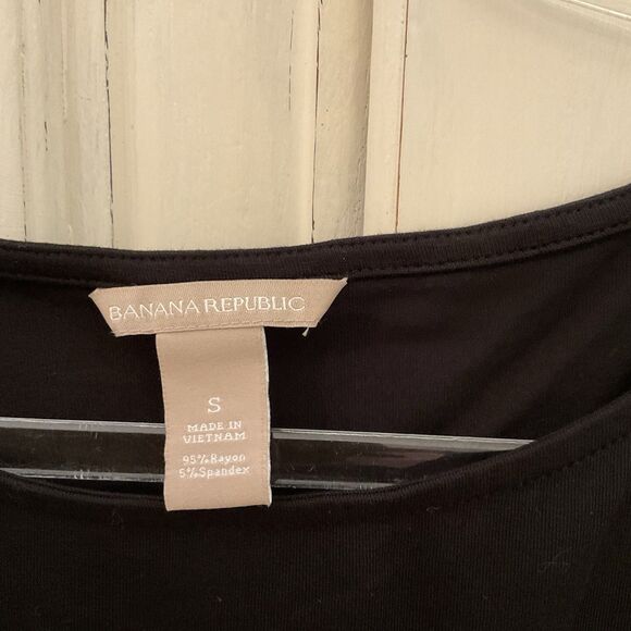 Banana Republic Women's S Black Sleeveless Tank Top Pleated Casual Minimalist - Picture 9 of 9